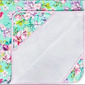 Posh peanut Deirdre towel Nwt